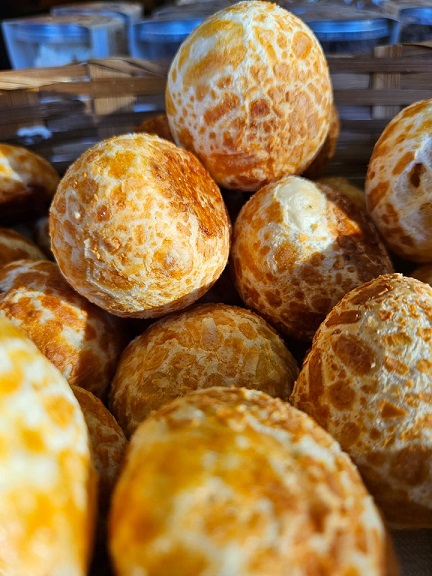 Pão de Queijo recheado - Mais Amor